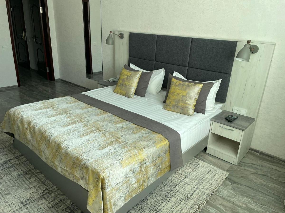 Altyn Adam Hotel 페트로파블롭스크 외부 사진