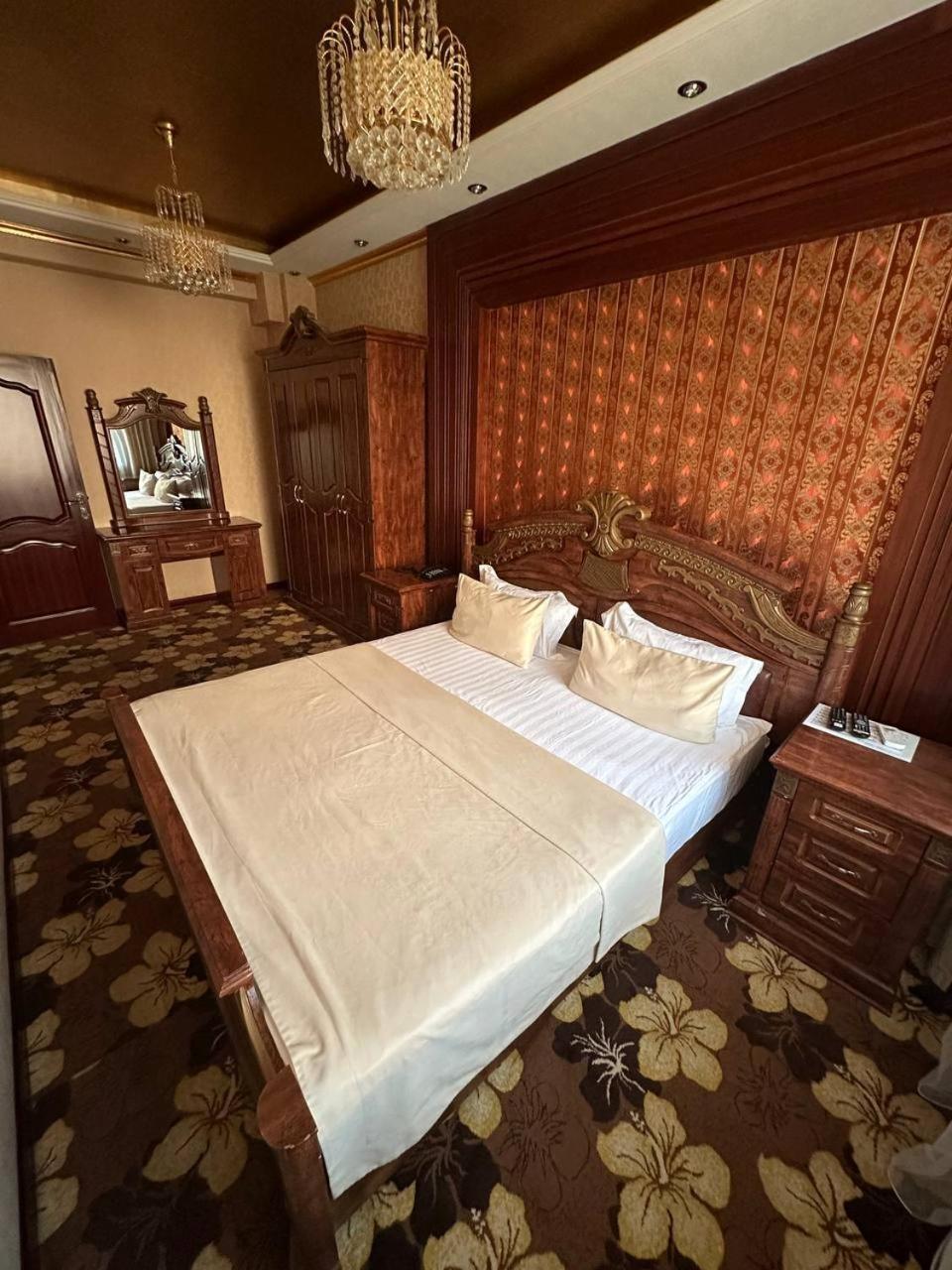 Altyn Adam Hotel 페트로파블롭스크 외부 사진