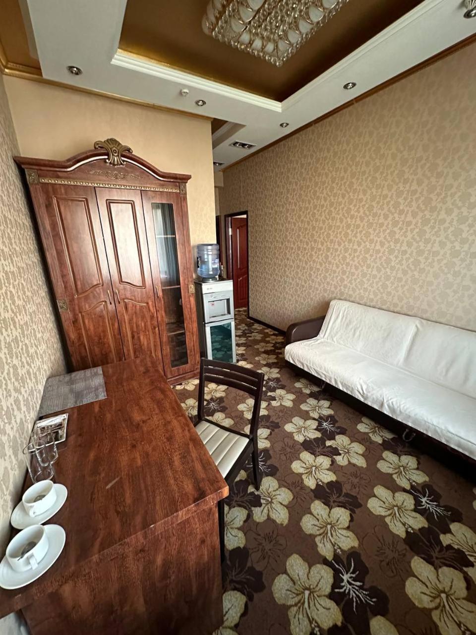 Altyn Adam Hotel 페트로파블롭스크 외부 사진