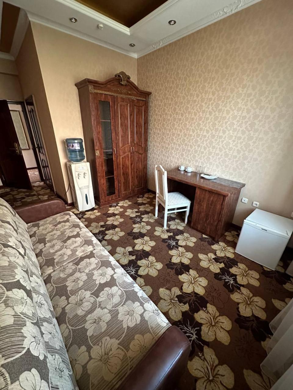 Altyn Adam Hotel 페트로파블롭스크 외부 사진