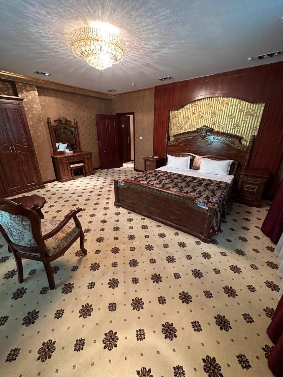 Altyn Adam Hotel 페트로파블롭스크 외부 사진