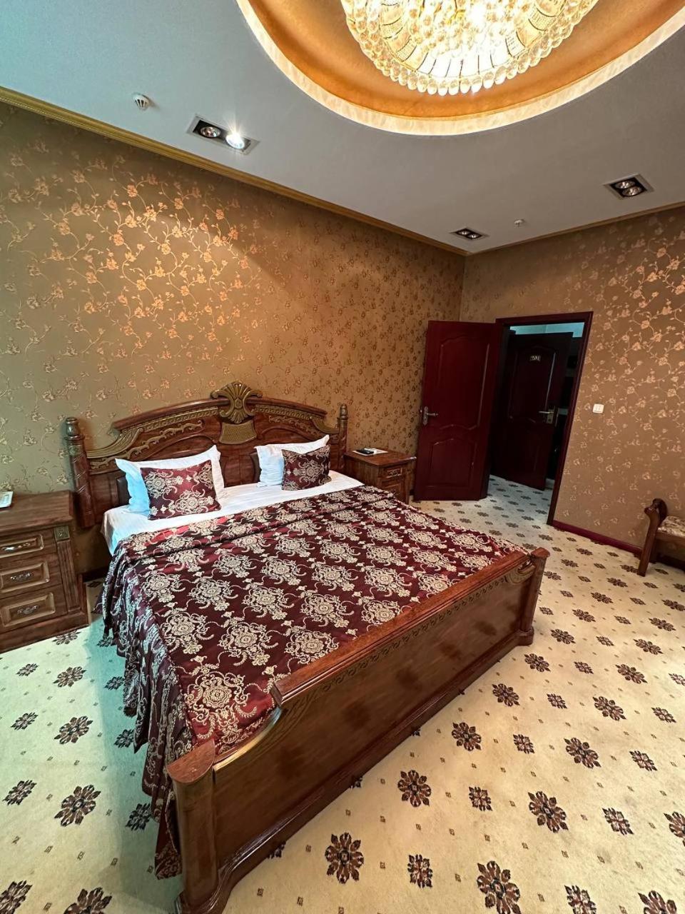 Altyn Adam Hotel 페트로파블롭스크 외부 사진